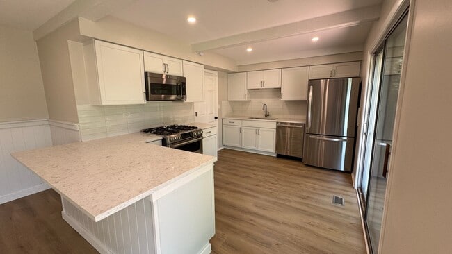 Photo - 1060 Browning Ln