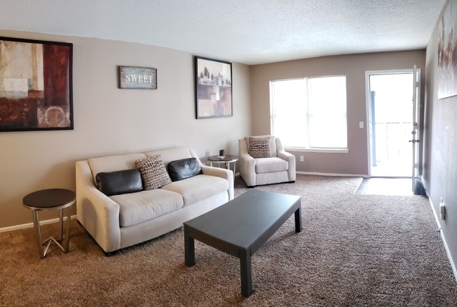 2x1 Flat - Living Area