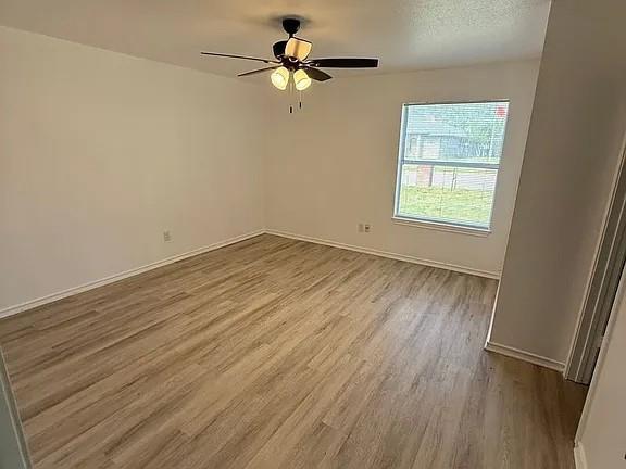 Photo - 3713 Devonaire Dr