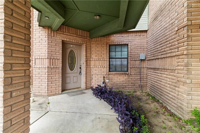 Photo - 17 Sumpter Ct
