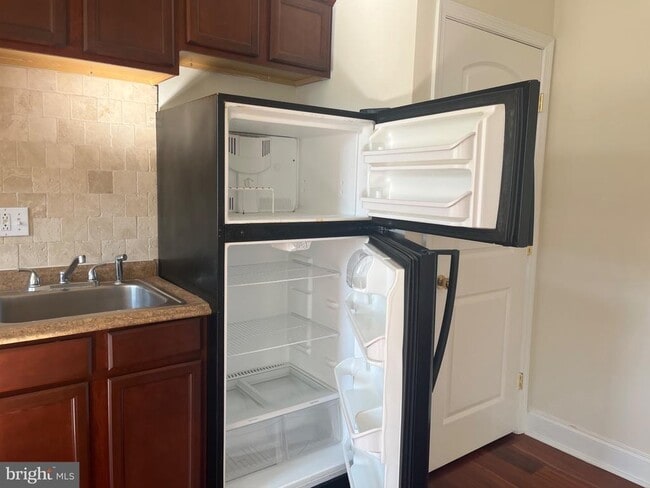 Photo - 740 Vernon Rd