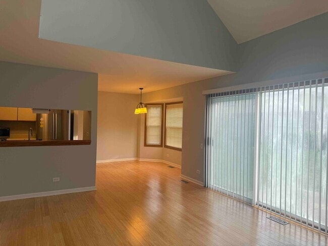 1477 Garnet Cir