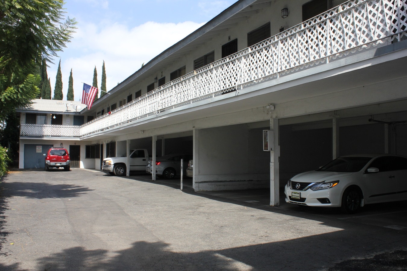 Del Rio Apartments - Del Rio Apartments