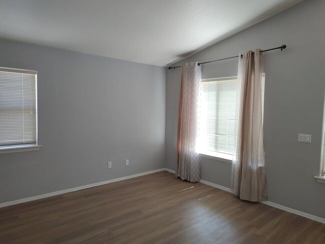 Photo - Great Home in Glendale