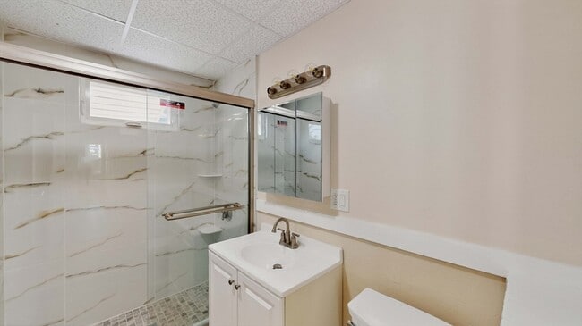 Photo - 5 Ropes St Unit 1