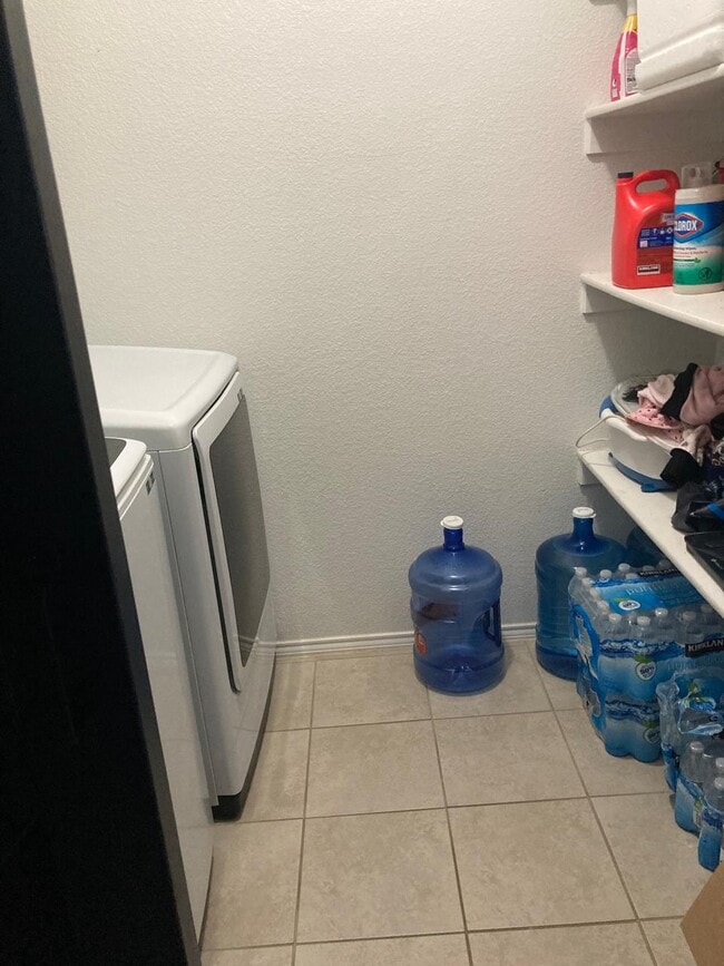 Building Photo - 7416 Boat Wind Rd