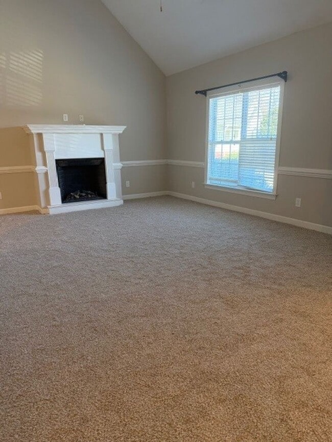 Photo - 105 Tillage Pl