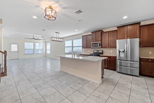 Photo - 405 Little Draw Ln