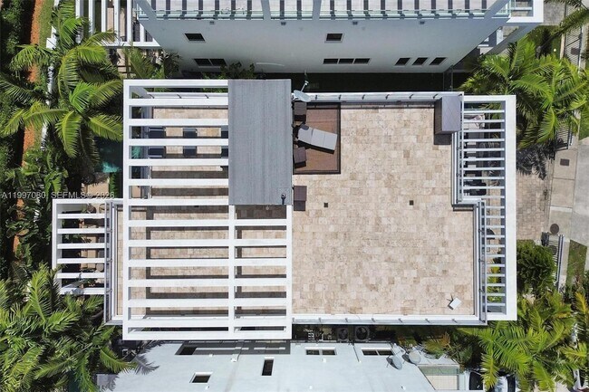 Photo - 18985 Atlantic Blvd