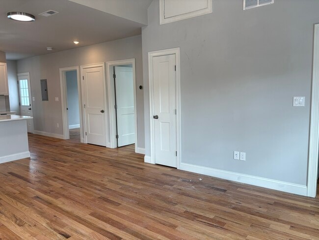 Photo - 255 Salem St Unidad 2