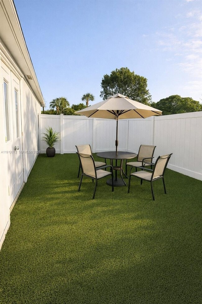 Photo - 000 NW 84th St Unidad 0