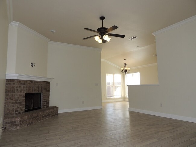 Photo - 9912 Agave Ave