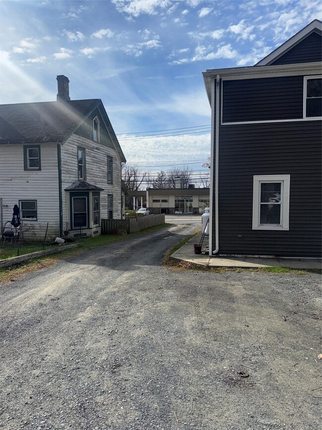 Photo - 88 Main St Unidad 86