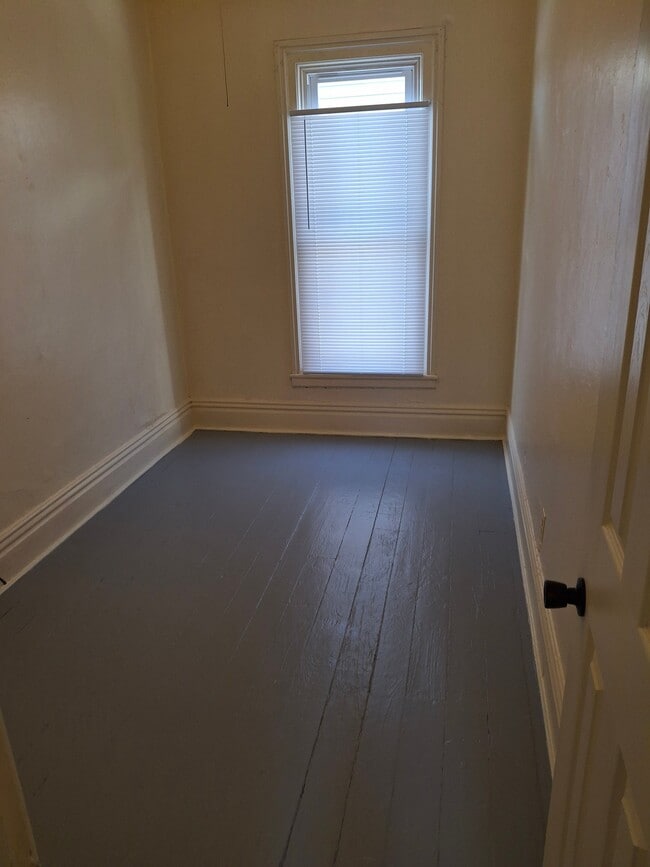 Photo - 822 Fulton St W Unit Apt. 2