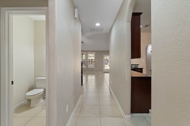 Photo - 208 Forest Peak Way