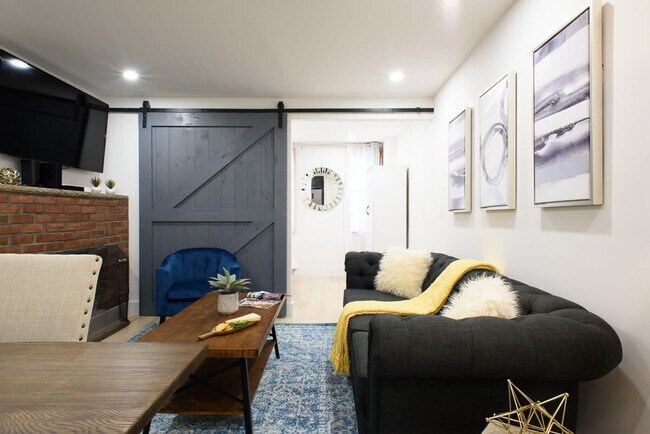 Photo - 244 E 75th St Unidad FL6-ID1021949P