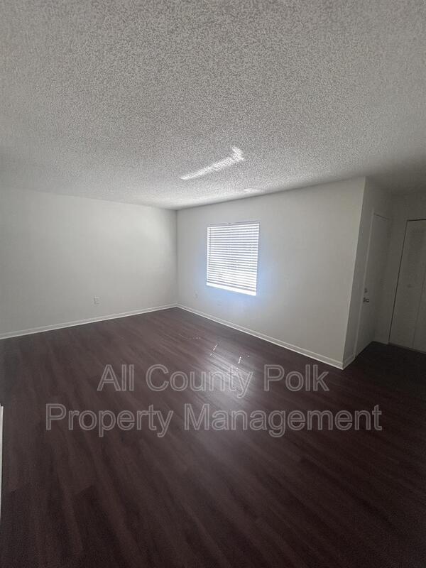 Photo - 915 Ariana St Unit Apt 4