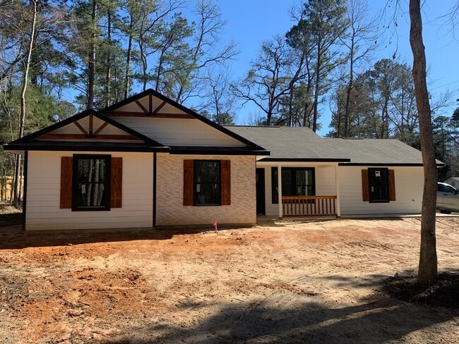 Building Photo - 10796 Royal Magnolia Dr