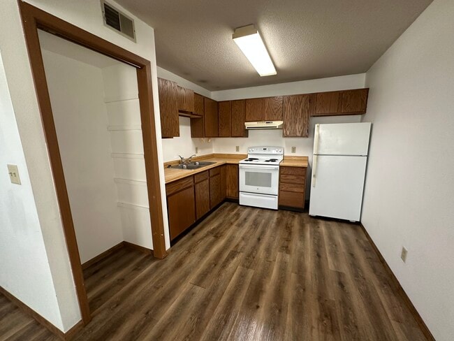 Photo - Jefferson Street Apartments