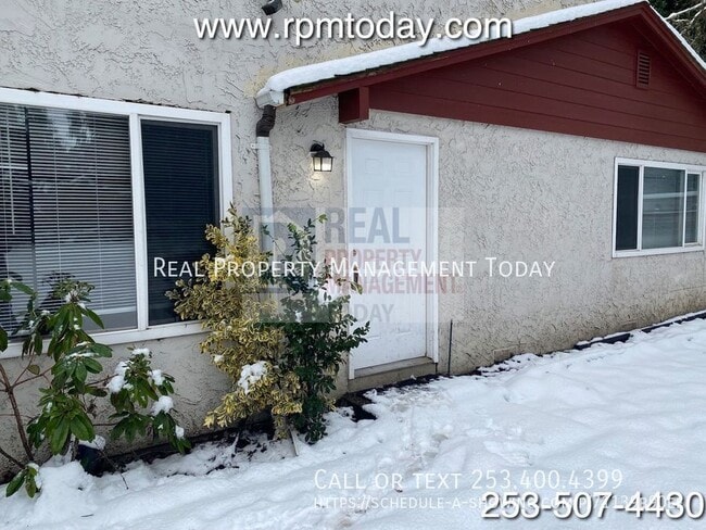 Photo - 6104 Glen Mary Ln SE Apartment Unit B