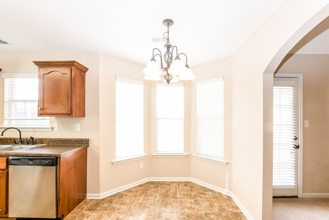 Photo - 2847 Flora Lee Dr