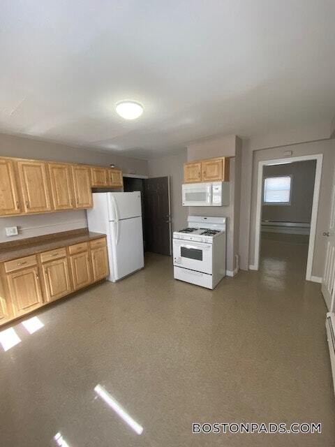 Building Photo - 66 Batchelder St Rental