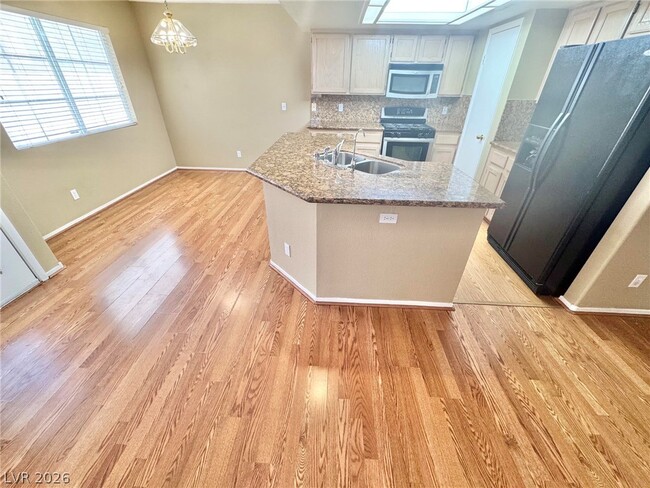 8233 Cactus Canyon Ct