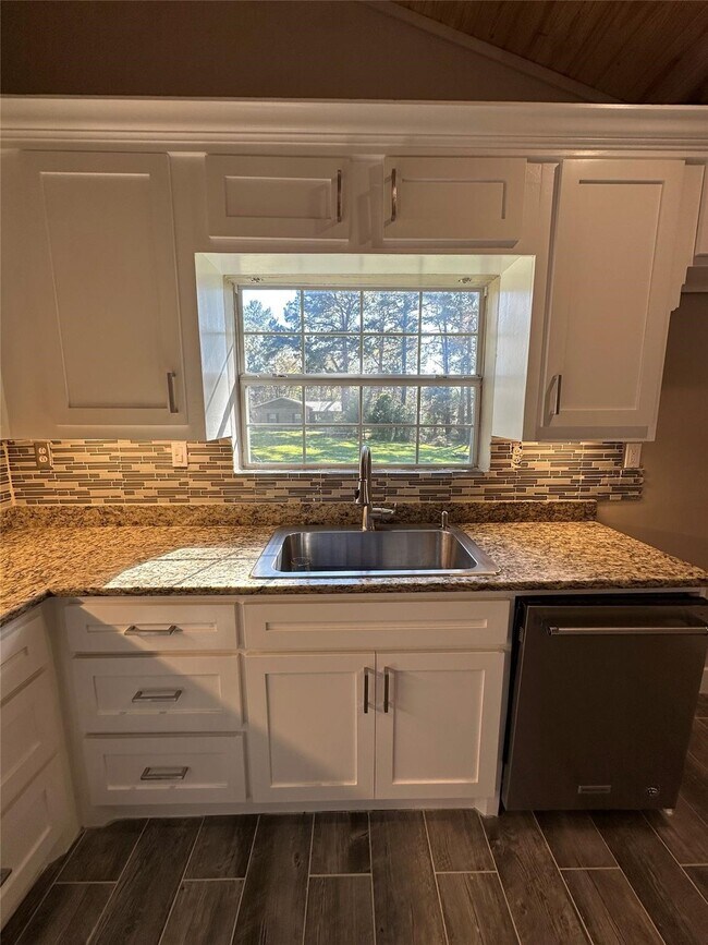 Photo - 680 Mockingbird Hills Dr