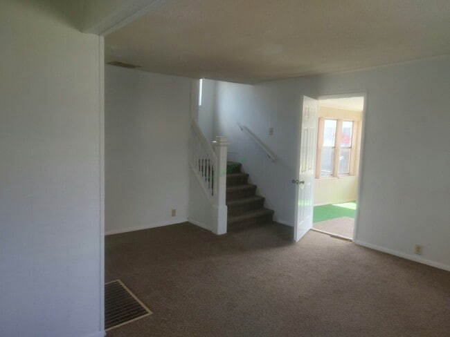 Photo - 204 E Dayton St