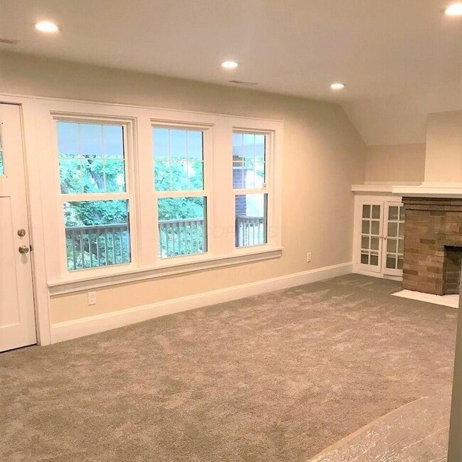 Photo - 1596 N 4th St