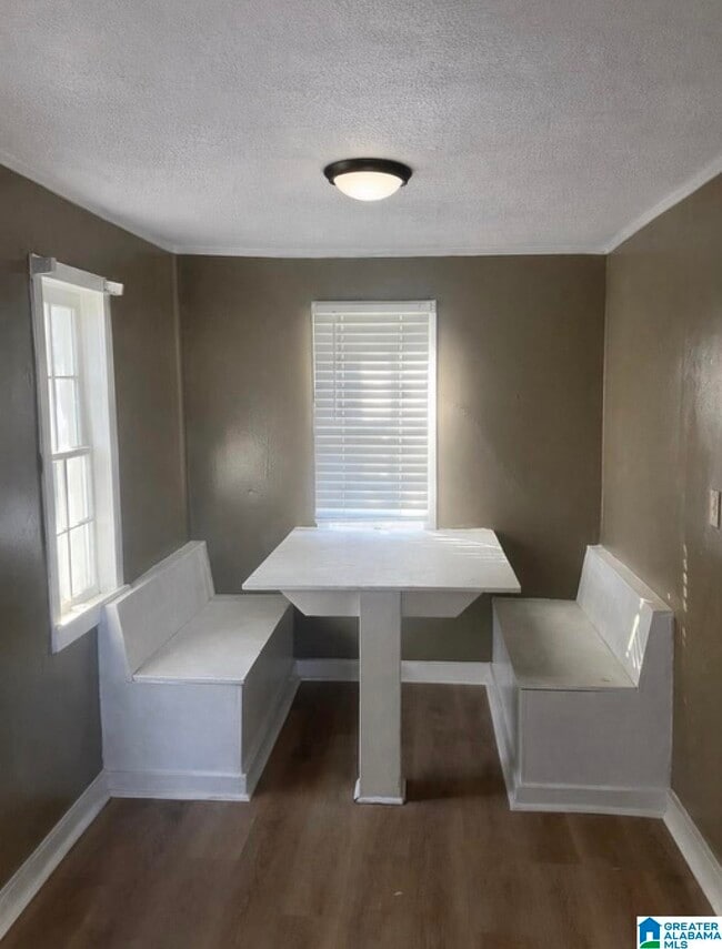 Photo - 1605 West St