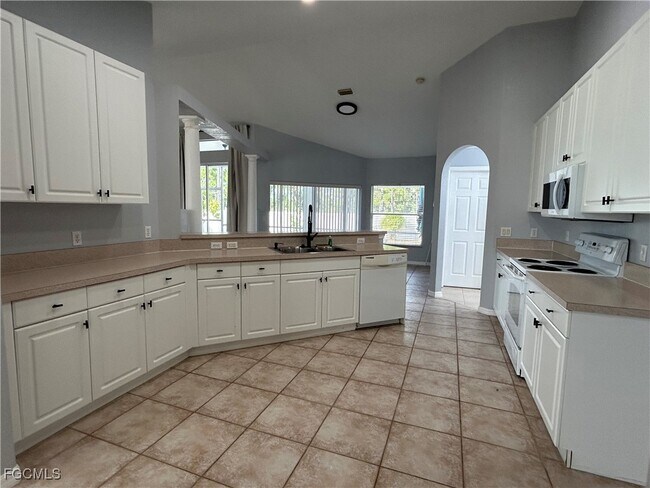 Photo - 1321 SW 25th St