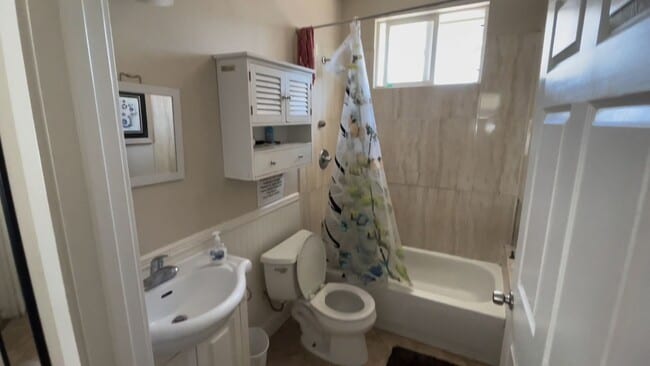 Photo - 3 Bed 2 Bath Home