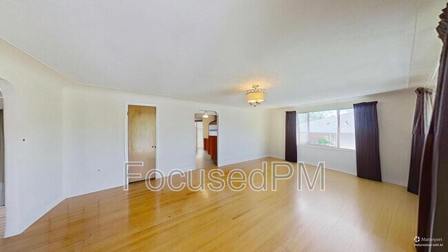 Photo - 4030 S Fox St