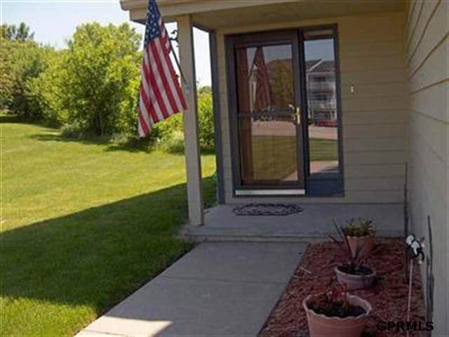 Photo - Nice Town Home in Bellevue!