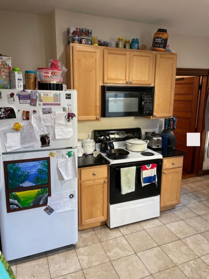 *Pictures are representative samples of the advertised unit. In some cases, the actual units you tou - 142 Calumet St Unit A22