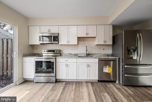 Photo - 494 Arwell Ct