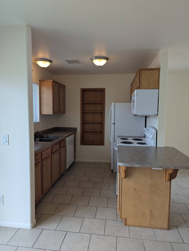 Photo - 354 W Hollamon St Unit A