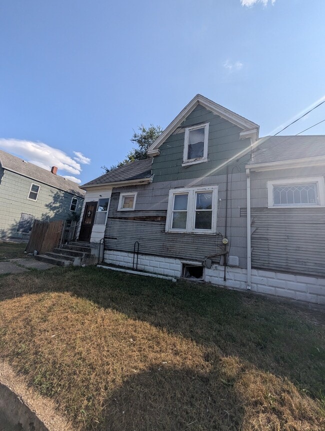 Photo - 422 S Louisa St