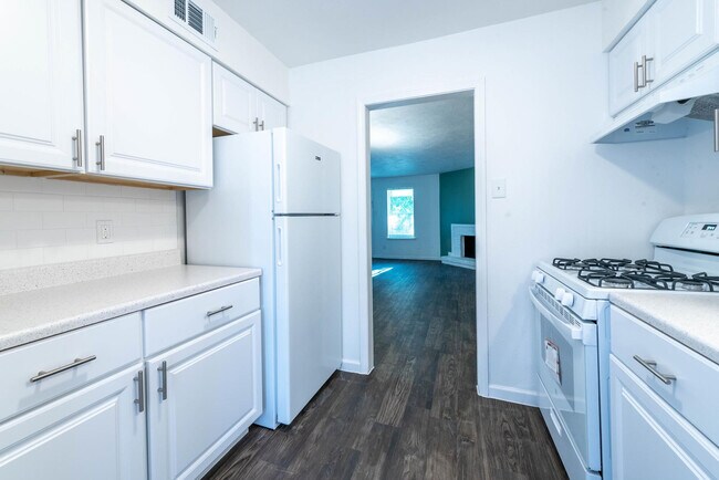 Hillsdale Garden Apartments