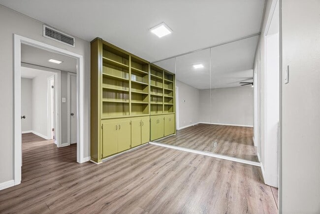 Photo - 1240 Barton Hills Dr Unit 105