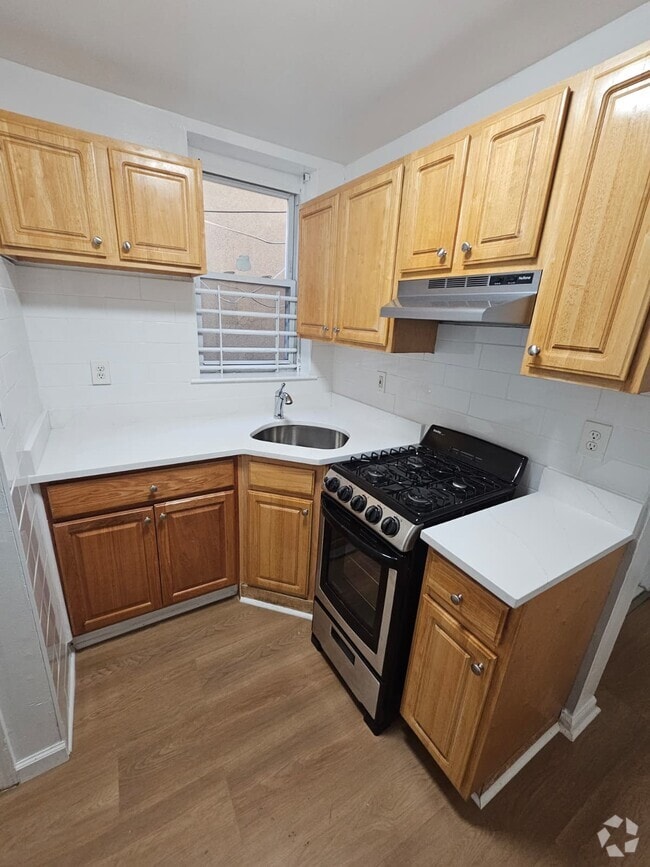 Building Photo - 4306 Kennedy Blvd Unit 3 Rental