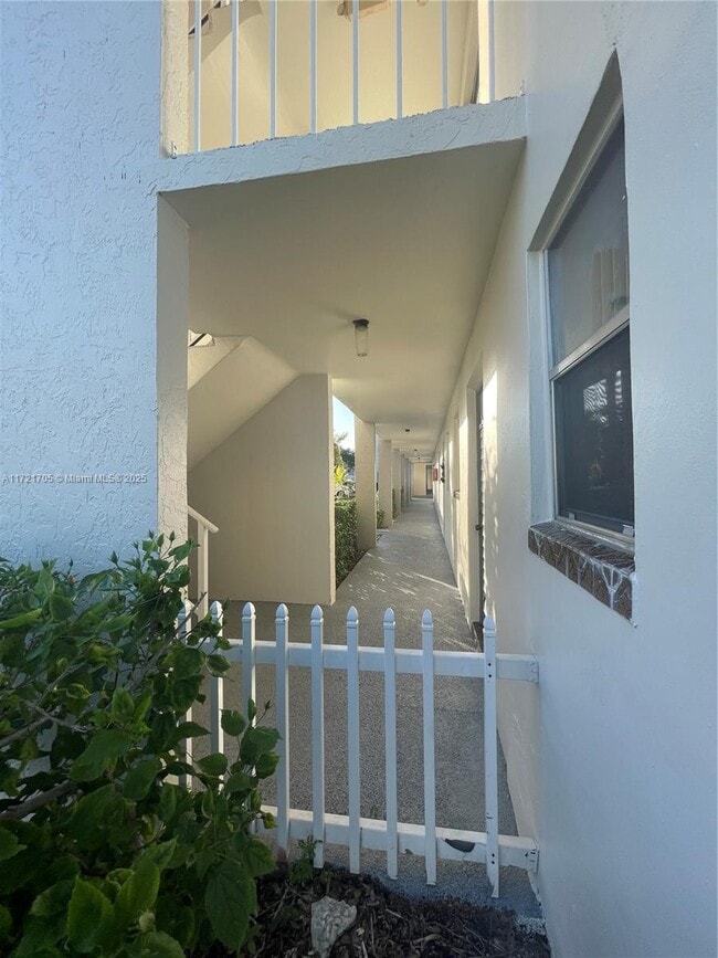 Photo - 8300 Sunrise Lakes Blvd Unit 112