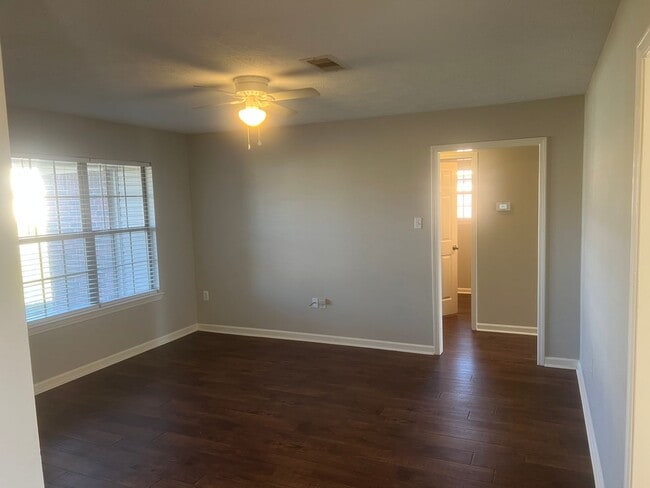 Photo - 3 Bed 2 Bath Home