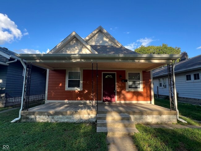 Building Photo - 117 N Sheffield Ave Rental