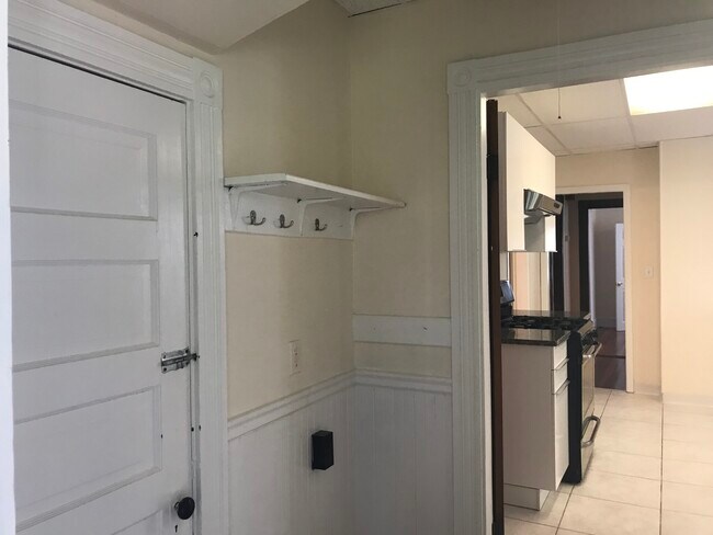 Photo - 93 Marion St