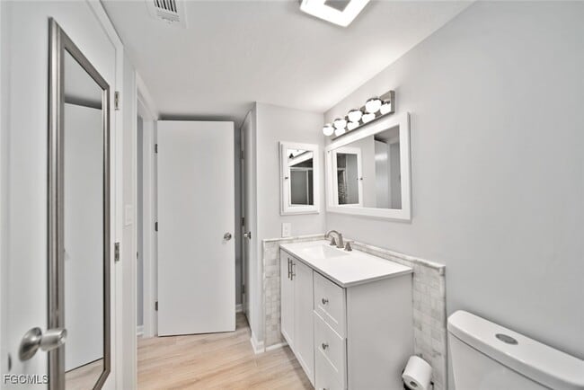 Photo - 16881 Davis Rd Unit 721