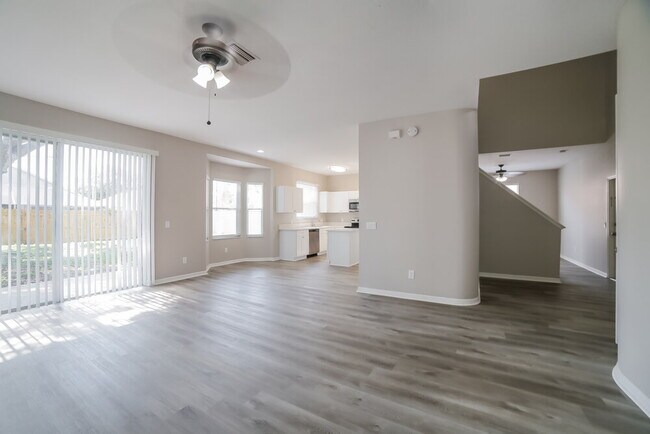 9613 Laurel Ledge Dr
