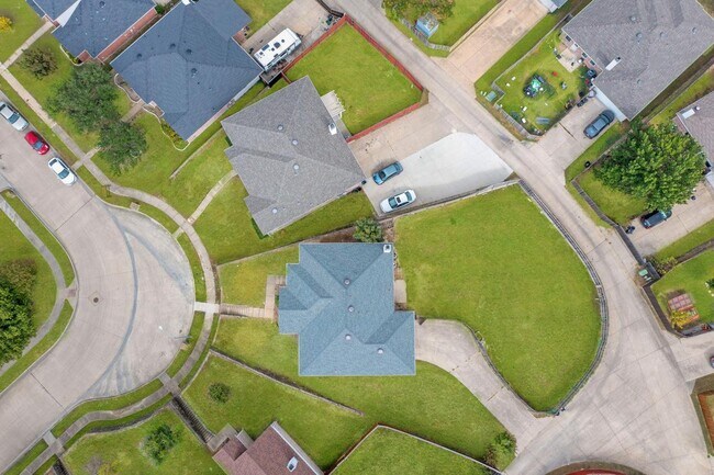 Photo - 1352 Dawson Way