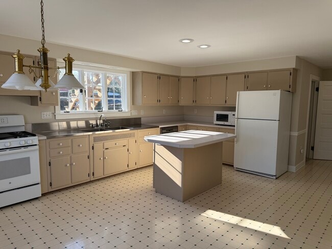 Photo - 106 Abbottstown St Unidad 106